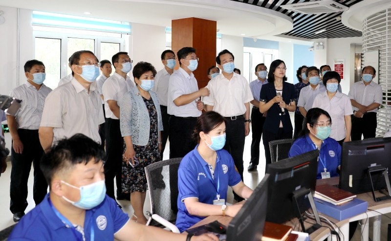 山东省济南市人大常委会主任、党组书记殷鲁谦来历下区调研人大代表网格化履职工作