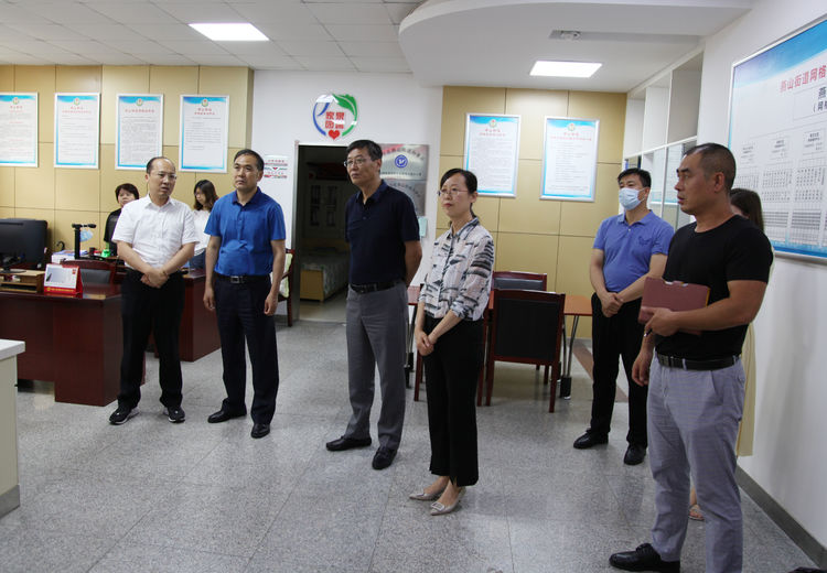 历下区委常委、政法委书记李乐军一行到燕山街道指导调研网格化社会治理建设工作