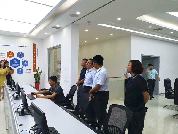 济南软件开发  刘海峰到东关街道调研网格化社会治理工作