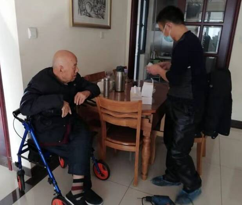 智慧养老 让老人生活更安心  济南软件开发公司